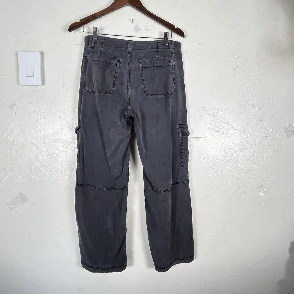 American Eagle Women’s 4 Short Cargo Pants Gray Stretch Utility Y2K